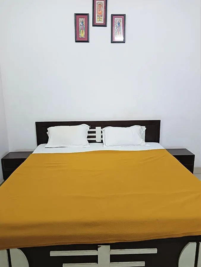 Homestay Varuna Palace-Fully Vaccinated Staff Varanasi India