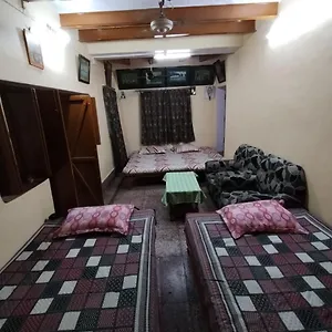  Holiday home Heritage Homestay@old Near Ganges