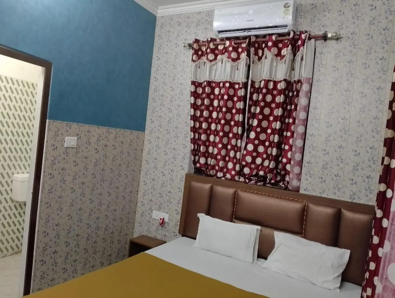Varuna Palace-Fully Vaccinated Staff Varanasi India