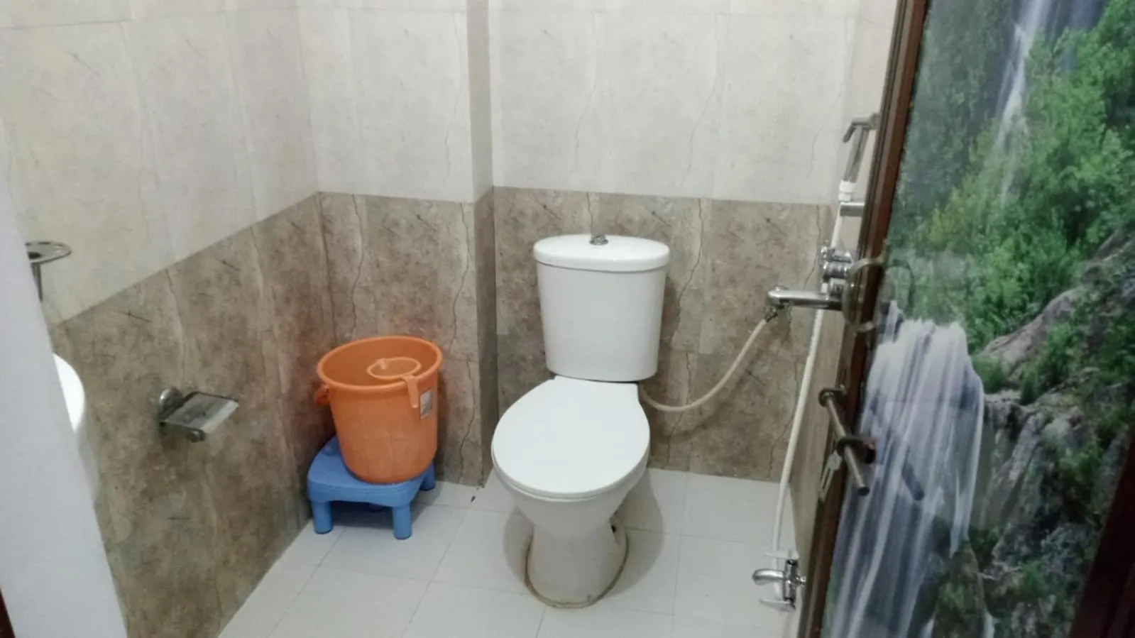 Homestay Varuna Palace-Fully Vaccinated Staff Varanasi